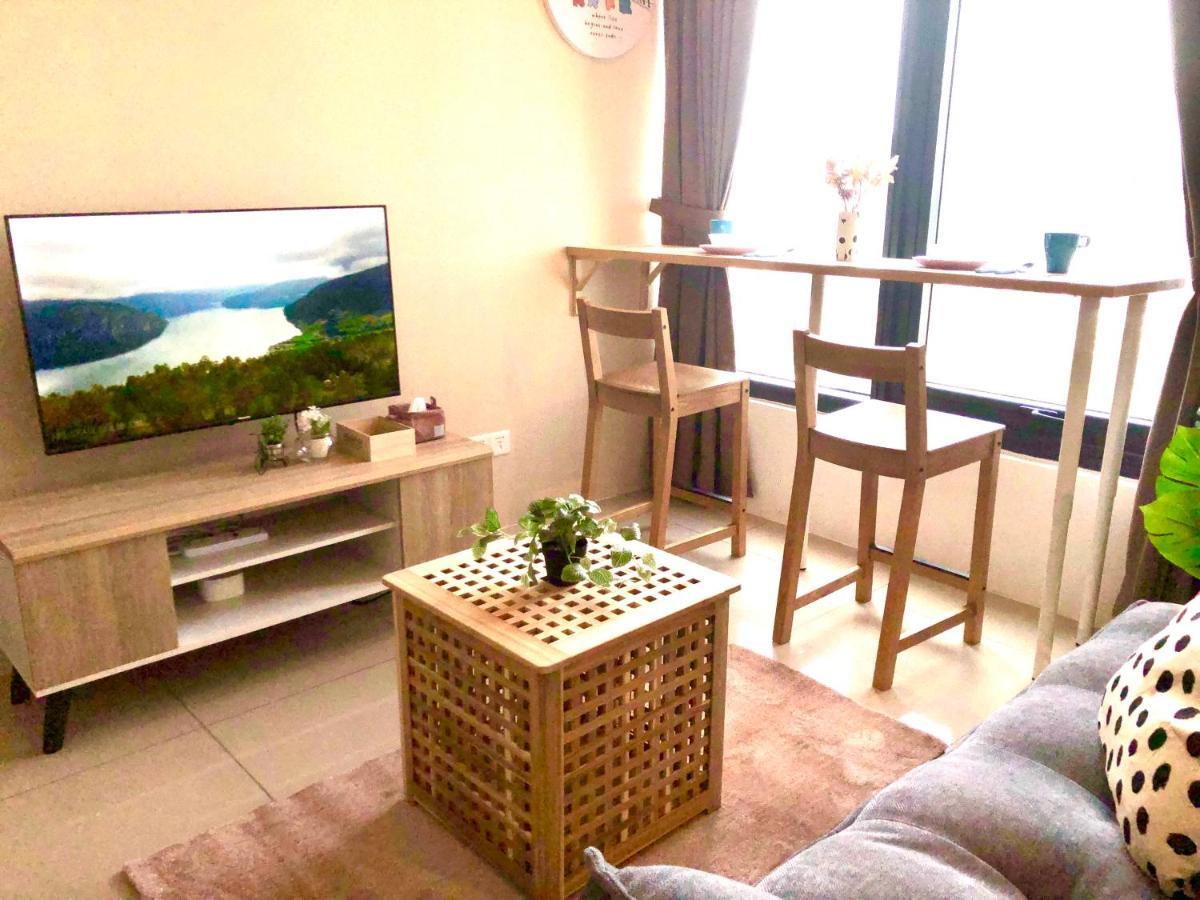 Tropicana 218 Macalister Netflix Unit By Blue Sky Holidays George Town Eksteriør bilde