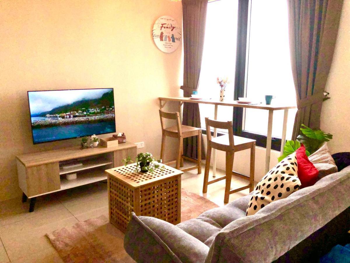 Tropicana 218 Macalister Netflix Unit By Blue Sky Holidays George Town Eksteriør bilde