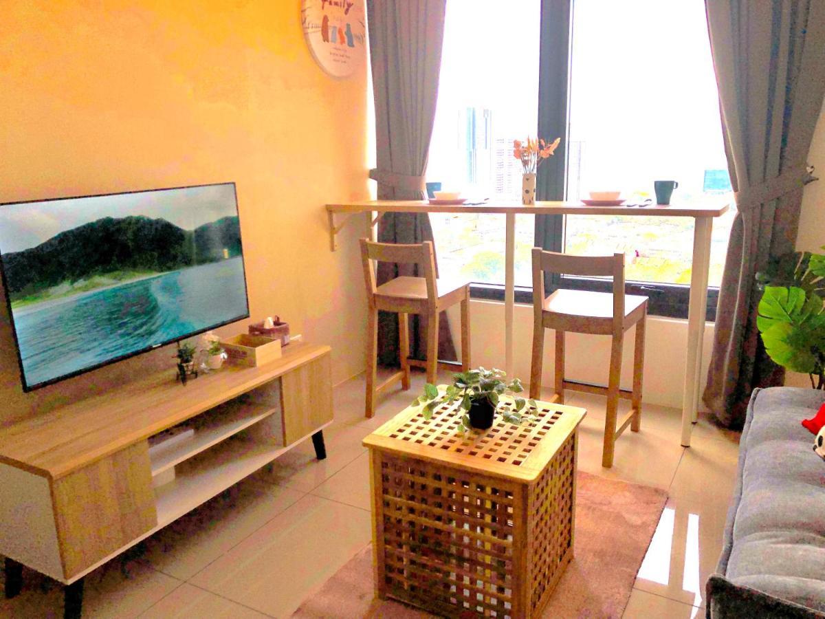 Tropicana 218 Macalister Netflix Unit By Blue Sky Holidays George Town Eksteriør bilde