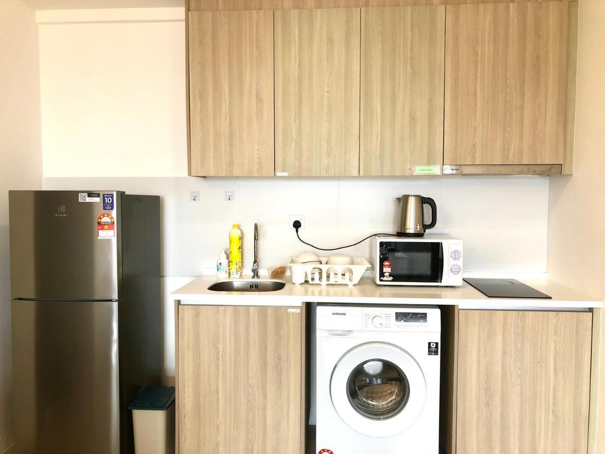 Tropicana 218 Macalister Netflix Unit By Blue Sky Holidays George Town Eksteriør bilde